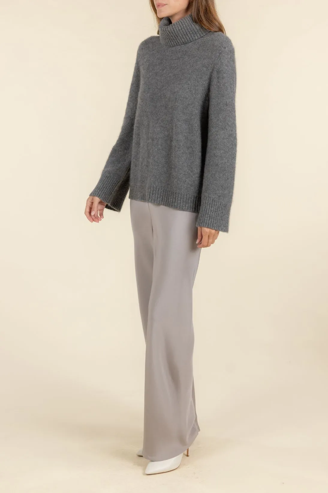 BOUCLE TURTLENECK SWEATER