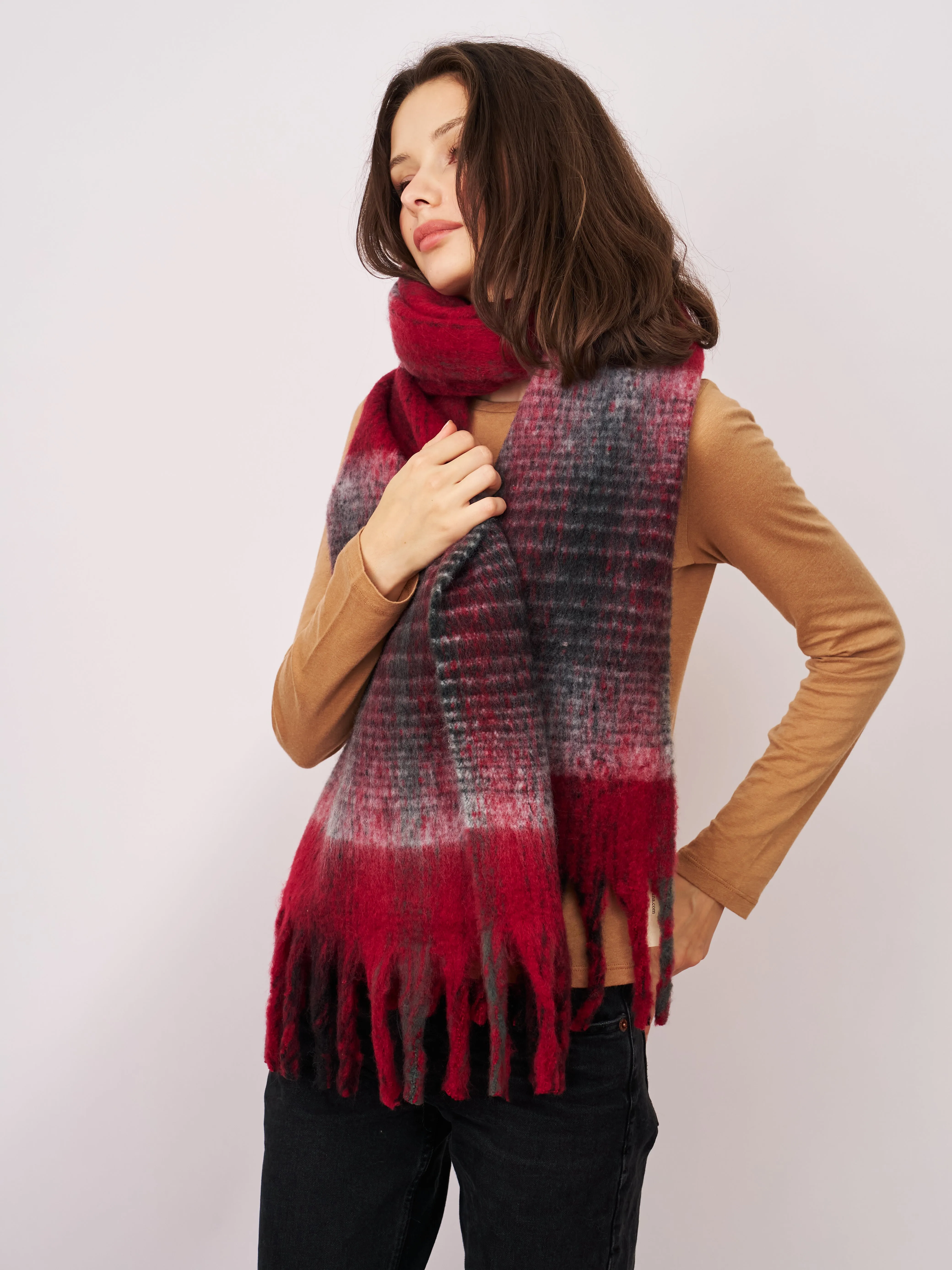 CHECK CHUNKY TASSEL SCARF - RED