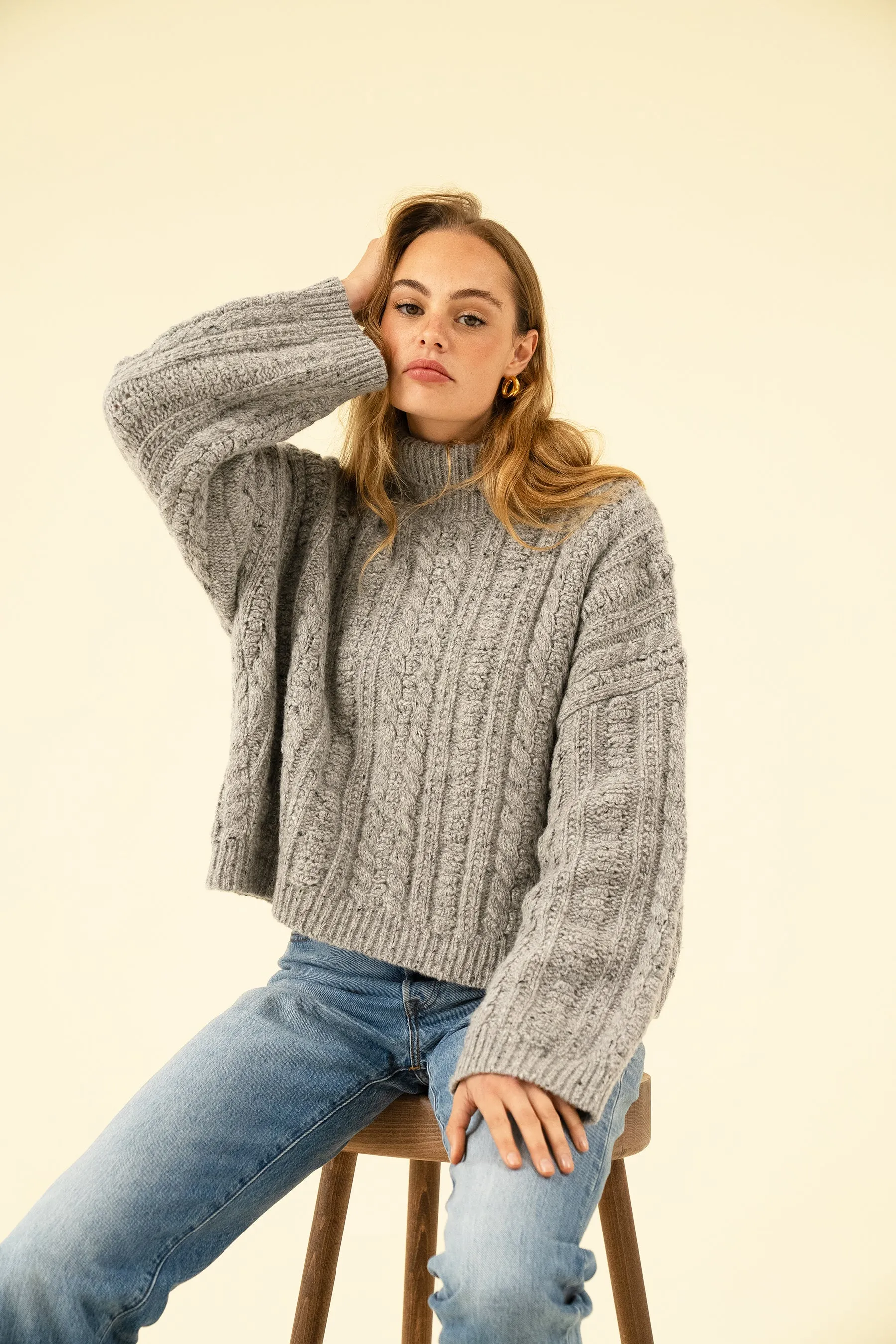 ELOWEN KNIT - GREY