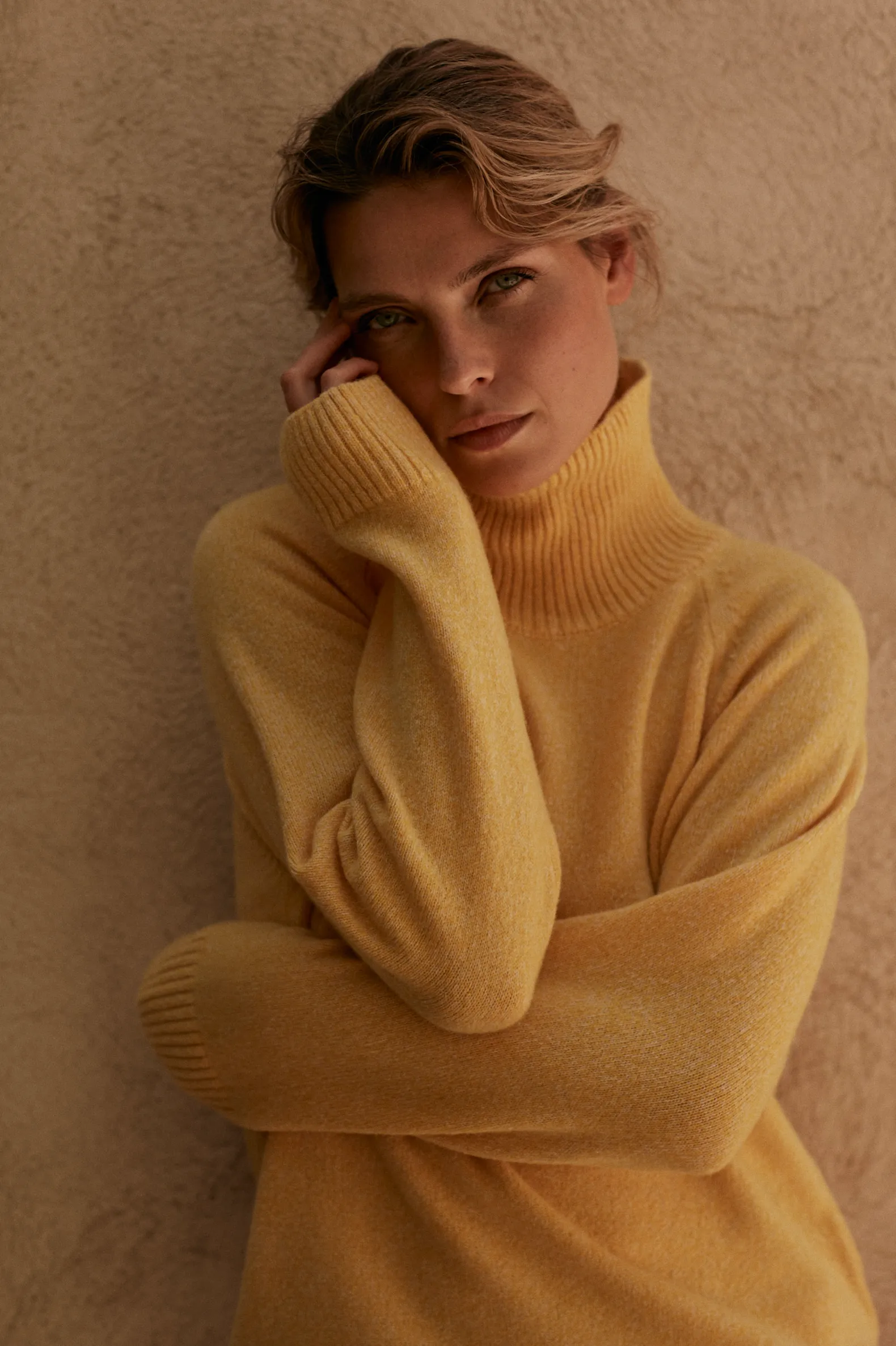 knit high neck - yellow