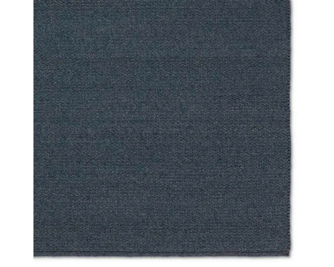 Maverick MAV07 Deep Blue Rug