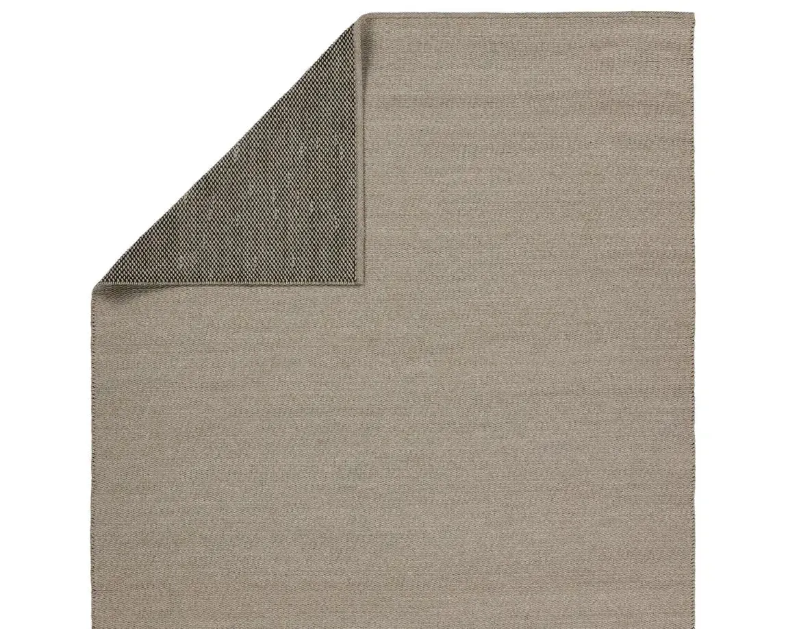 Maverick MAV10 Light Grey Rug