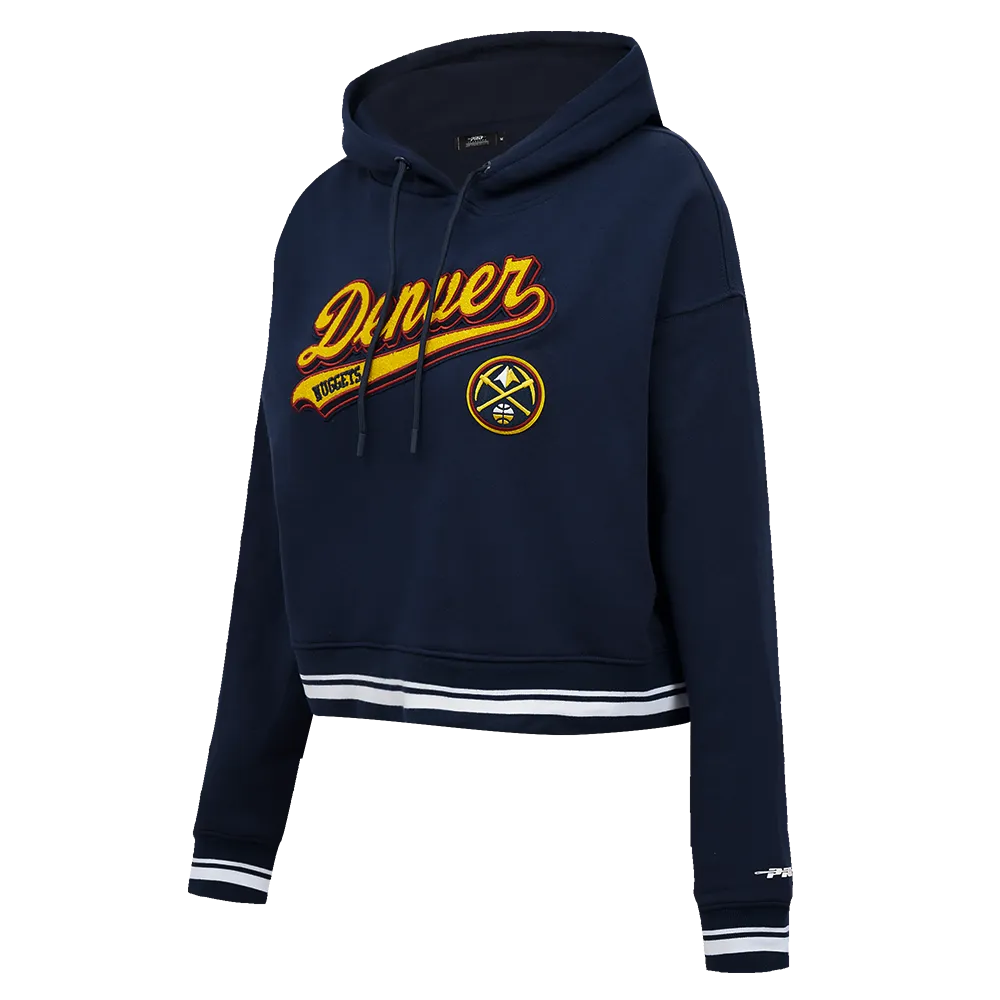 NBA DENVER NUGGETS SCRIPT TAIL WOMEN'S RIB FLC CROPPED PO HOODIE (MIDNIGHT NAVY)