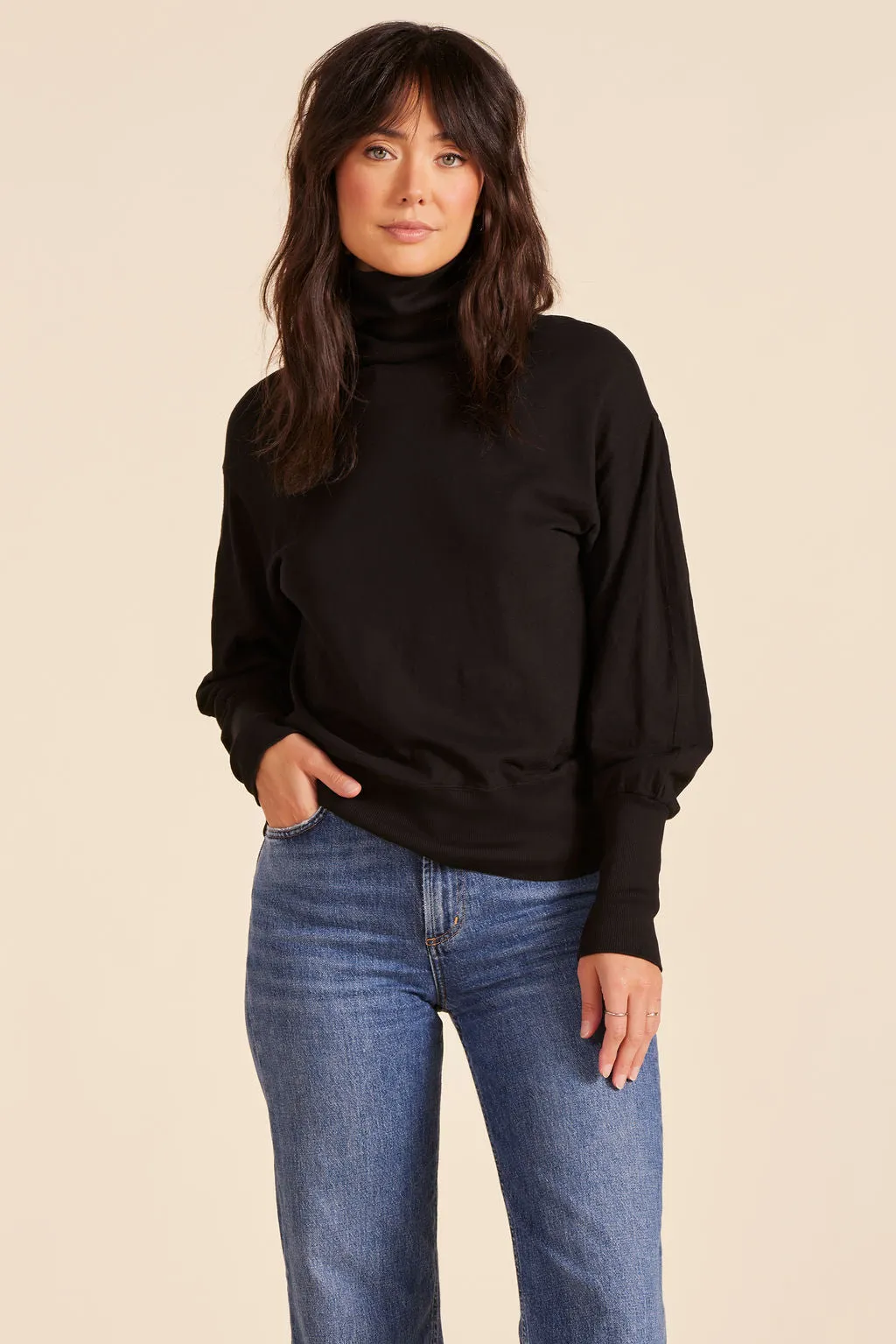 PUFF SLEEVE TURTLENECK