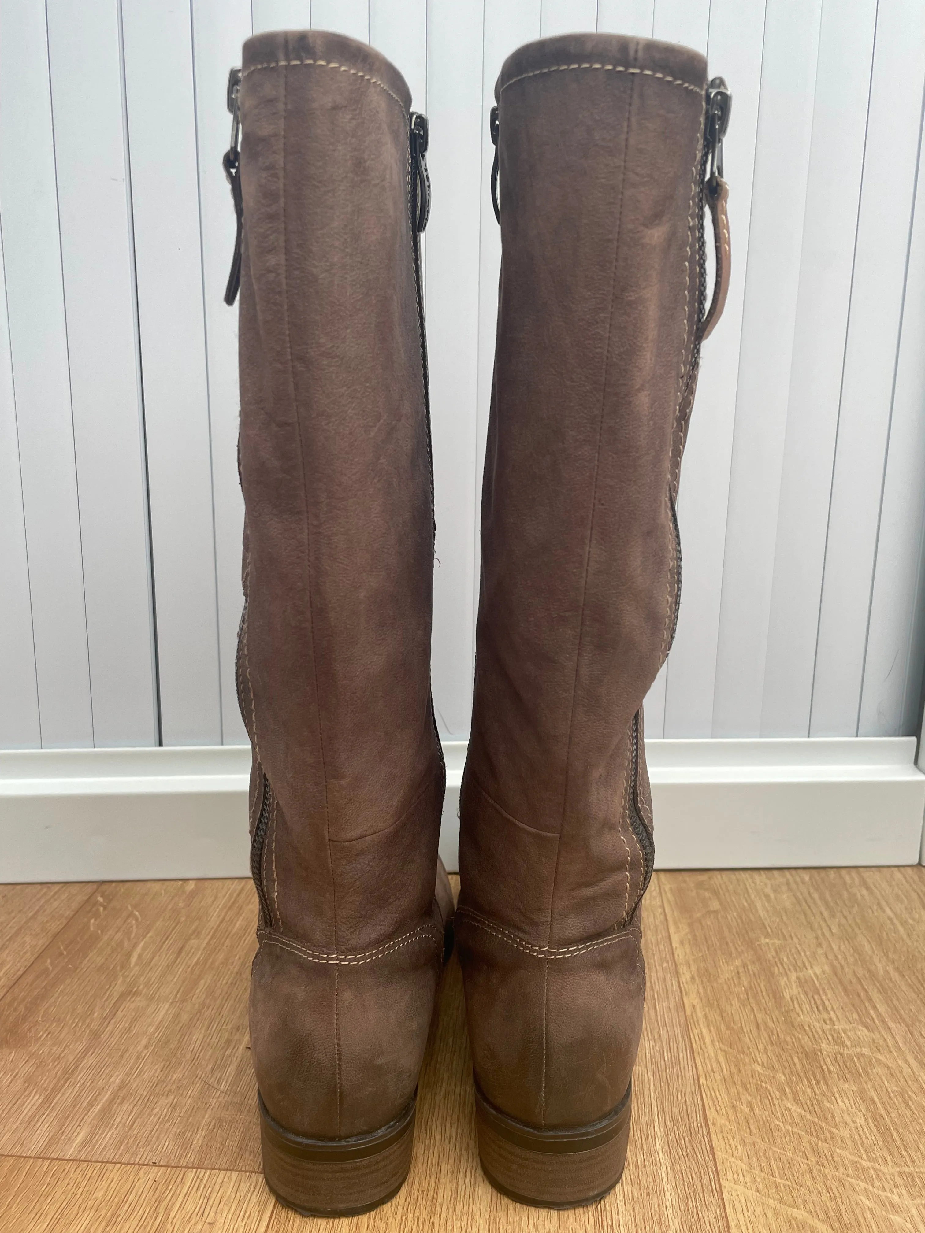 Tamaris Boots Size 6