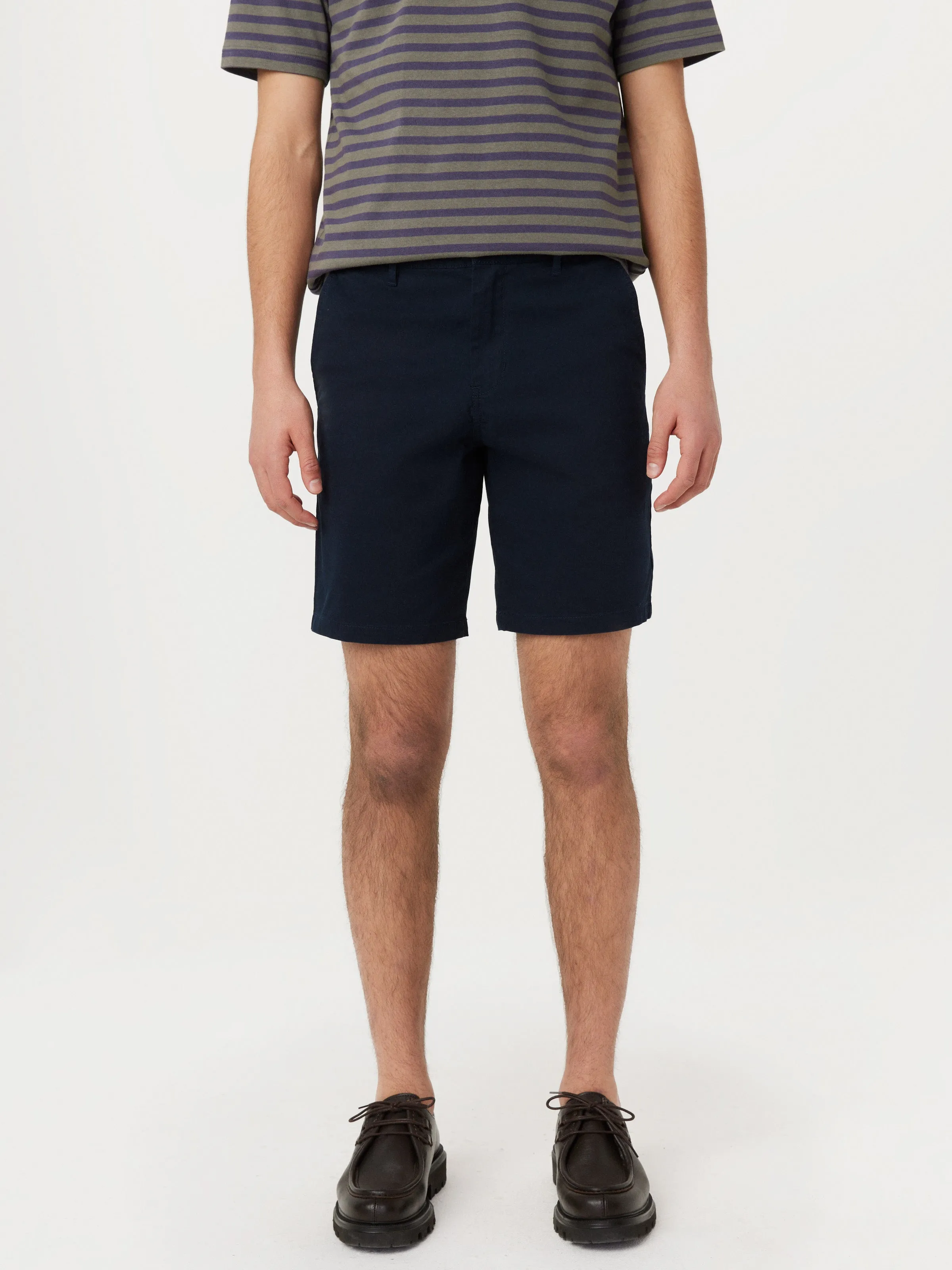 The Brunswick 9in Short in Deep Blue