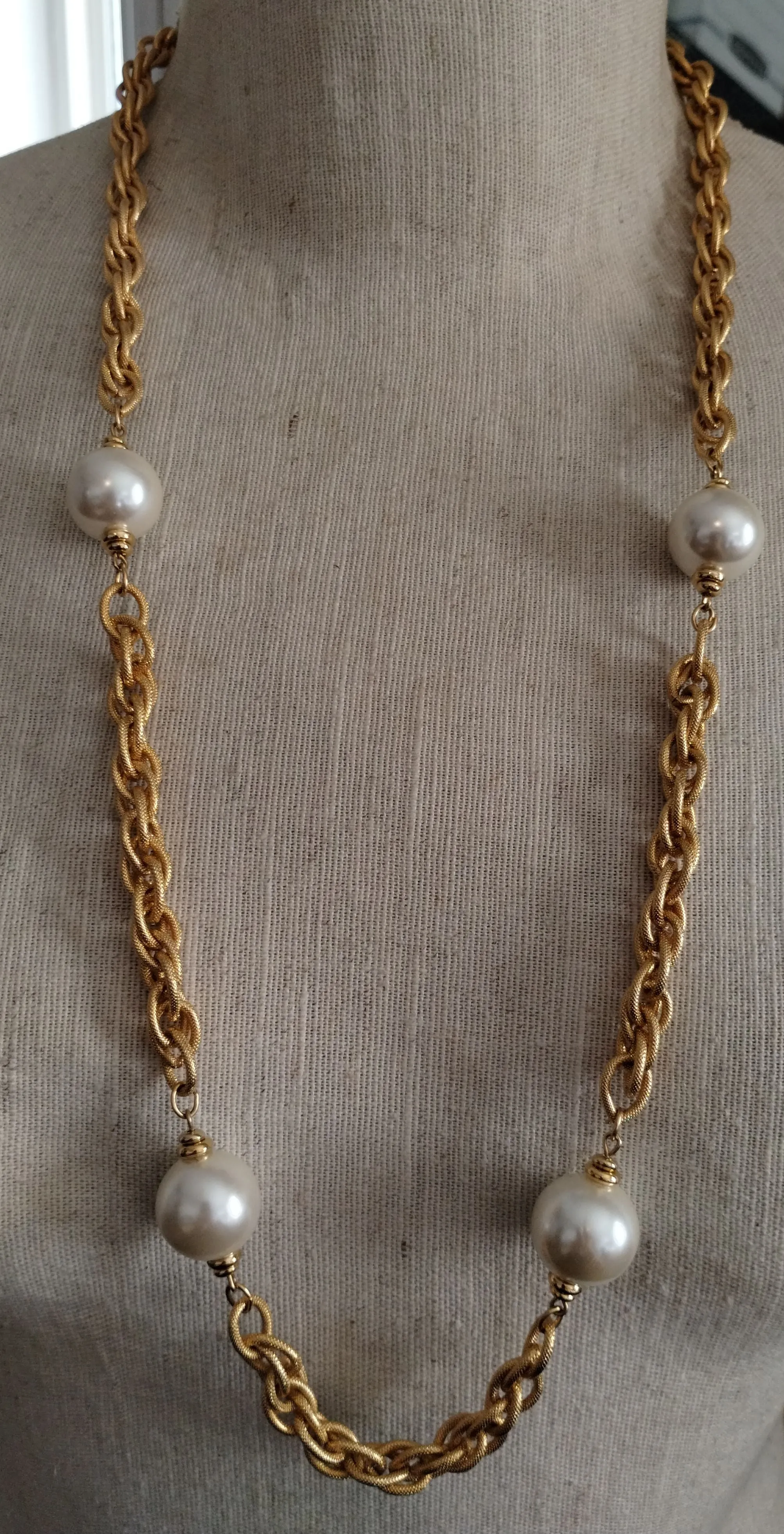 Vintage Napier Faux Pearl Chunky Textured Gold Tone Necklace